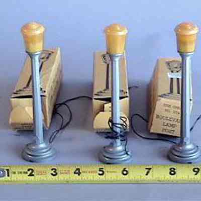 Toy Model Train (3) Post Lamp