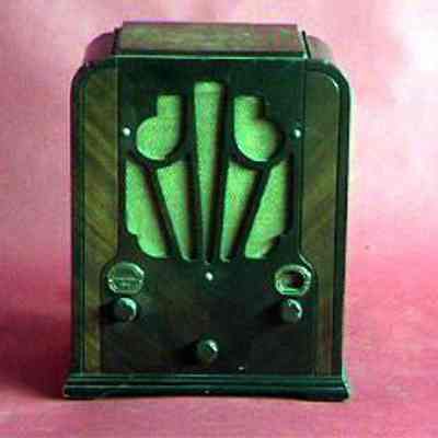 Atwater Kent Table Radio