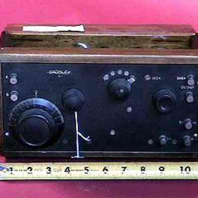 Crosley #51 Table Radio