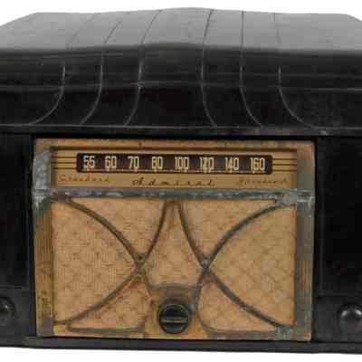 Table Radio / Phonograph