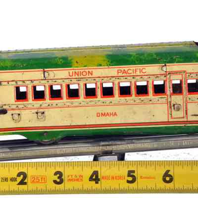 Toy Model Train Articulated Railway Car