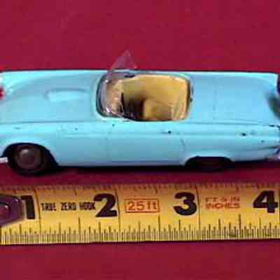Toy Ford Thunderbird