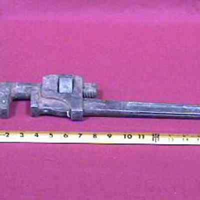 Pipe Wrench