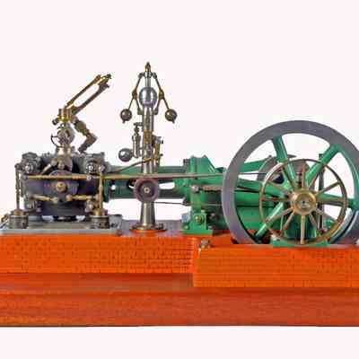 Model Steam Engine