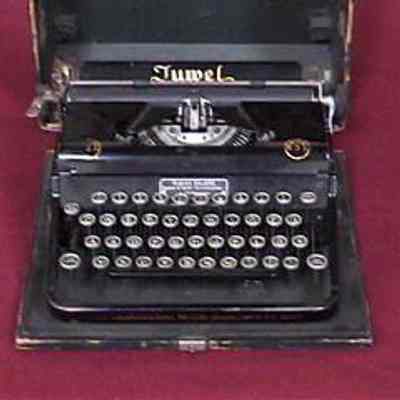 A. Gauditz Typewriter