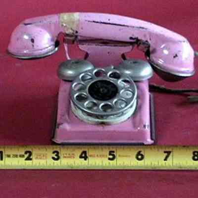 Toy Telephone