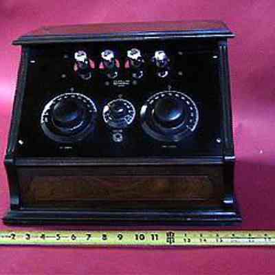 Gilfillan Table Receiver Radio