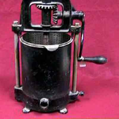 Fruit And Lard Press