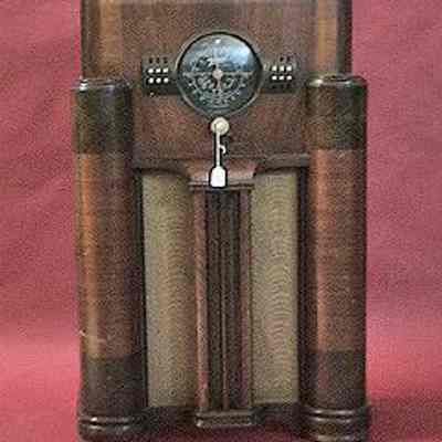 Zenith Floor Model Radio