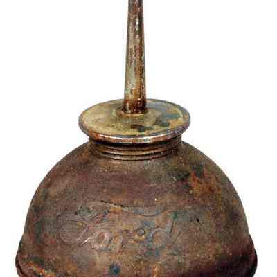Automobile Oil Can