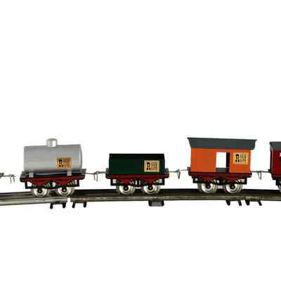 Toy Model Train (5) Cars