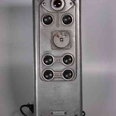 Subway door control panel