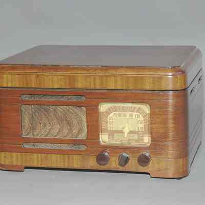 Turntable/Radio