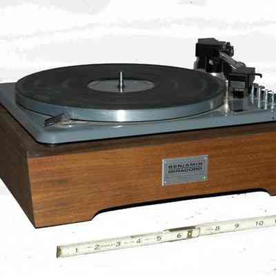 Record Player Turntable