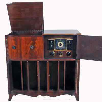 Radio/Phonograph Console