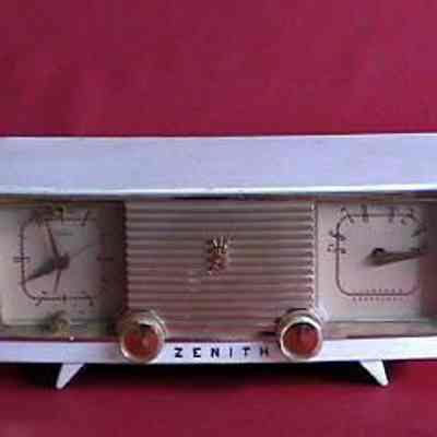 Table Clock Radio