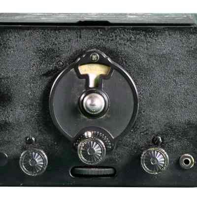 Short-wave Radio