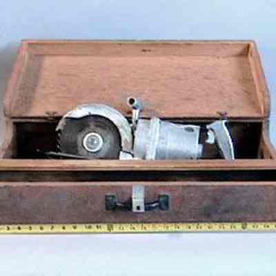 Skil-Saw Electric Saw