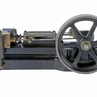 Model Steam Engine