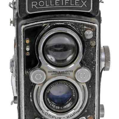 Camera, medium format TLR