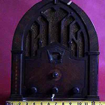 Crosley #168 Table Radio