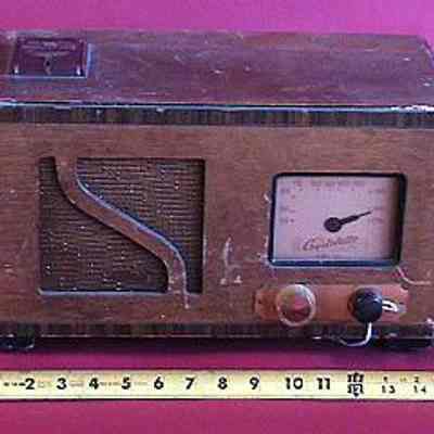 Crystalette Table Radio