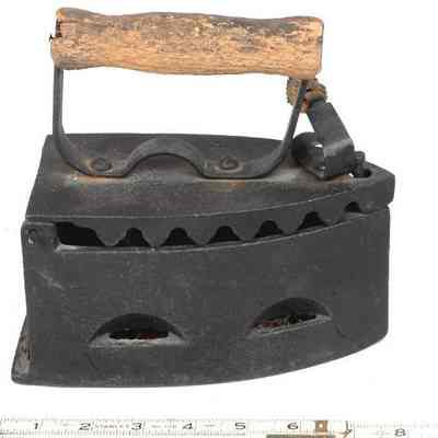 Charcoal (coal) Heated cloth Iron