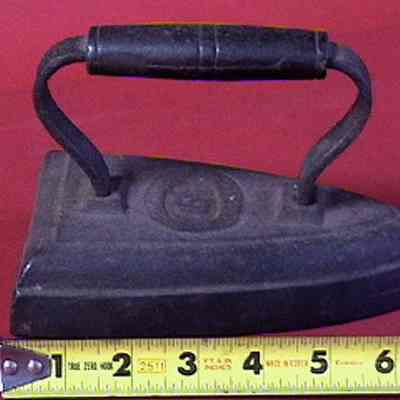 Cloth Iron