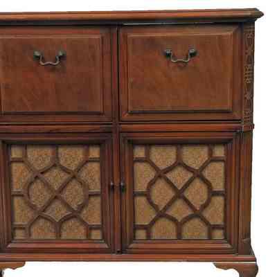 Zenith Phonograph Console Radio