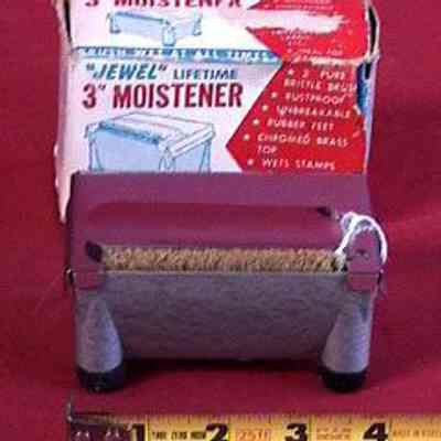 Label Moistener