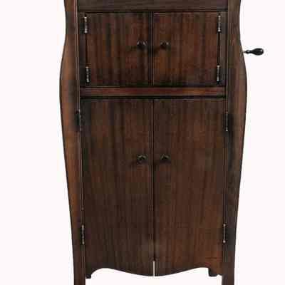 Crank Console Phonograph