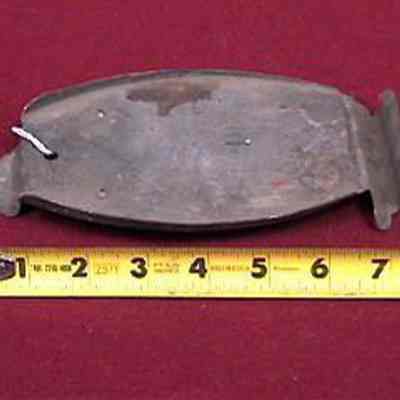Cloth Iron Stand