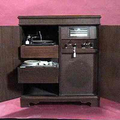 Radio/Phonograph/Wire Recorder