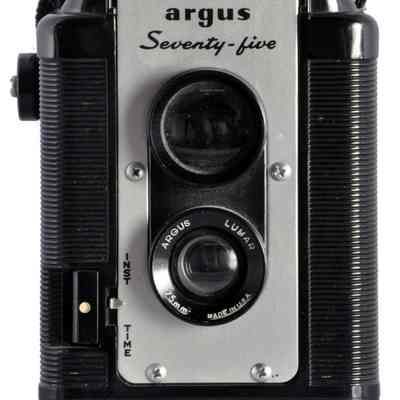 Roll Film Camera