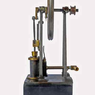 Model Steam Engine