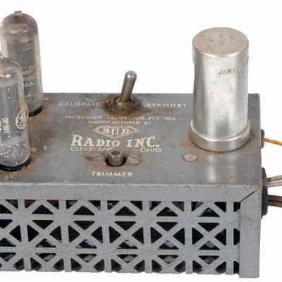Radio Crystal Frequency Calibrator