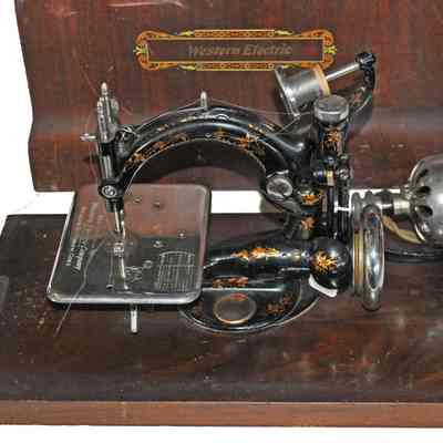 W&G Electric Portable Sewing Machine