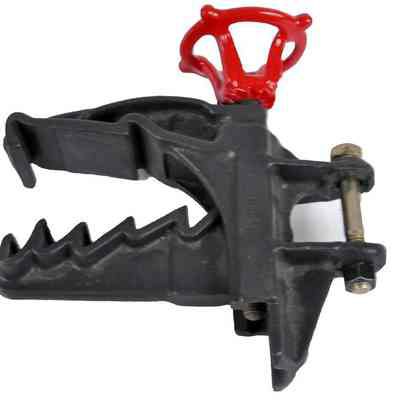 Automobile Tow Hitch