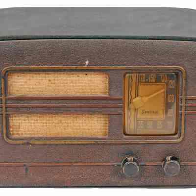 Table Receiver Radio