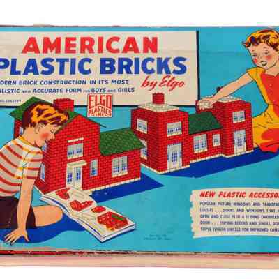Toy Plastic Brick Construction Set