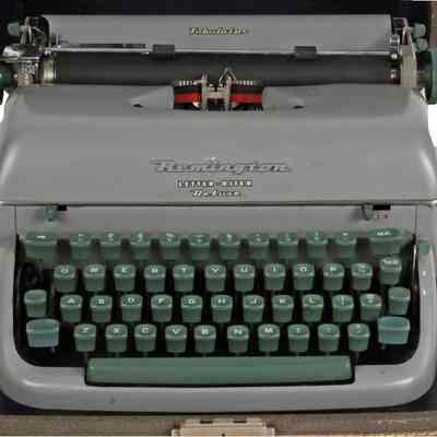 Manual Typewriter