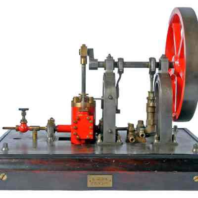 Model Steam Engine
