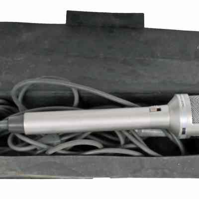 Microphone