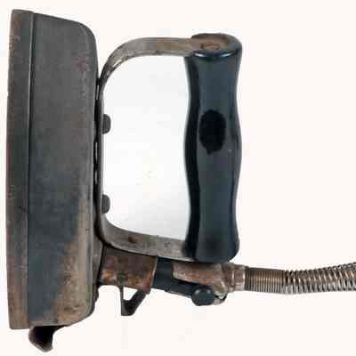 Cloth Iron, electric
