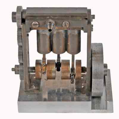 Model Steam Engine