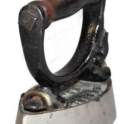 Child s cloth Iron