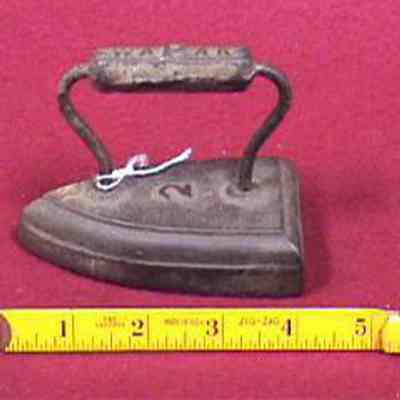 Cloth Iron