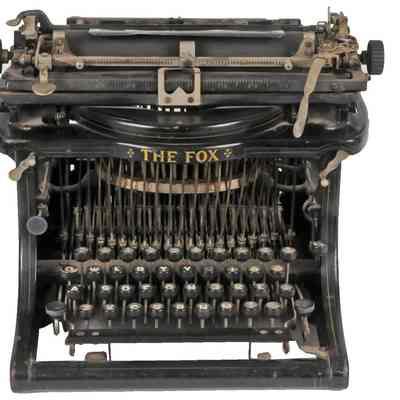 Manual Typewriter