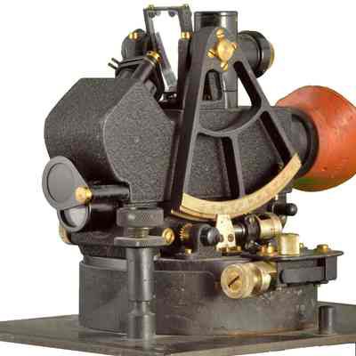 Transit/Theodolite w/Base