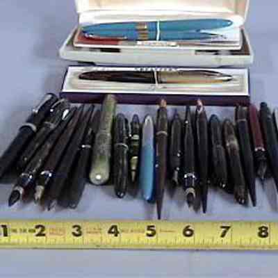 Pens, (21) & 1 Pen/Pencil set